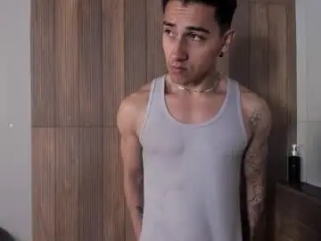 Chaturbate Free Porn Cam of andyjoy_