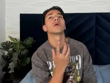 Chaturbate Watch Live Sex Cams of andyjoy_