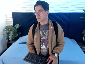 Chaturbate Nude Webcam of andyjoy_