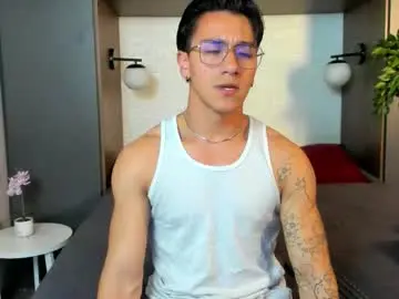 Chaturbate Live Porn of andyjoy_