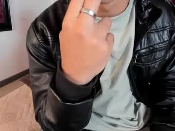 Chaturbate Nude Webcam of andyjoy_