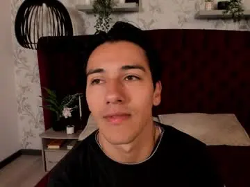Chaturbate Adult Video Chat of andyjoy_