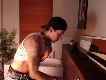Chaturbate Watch Live Sex Cams of andyjoy_