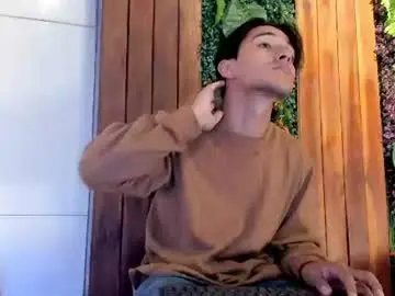 Chaturbate Live Sex Cam of andyjoy_