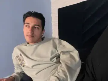 Chaturbate Best live sex cam show of andyjoy_