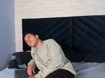 Chaturbate Adult Video Chat of andyjoy_