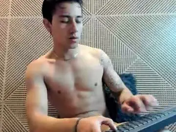 Chaturbate Adult Video Chat of andyjoy_