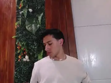 Chaturbate Sex Cam of andyjoy_