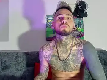 Chaturbate Free Porn Cam of julian_tattoo