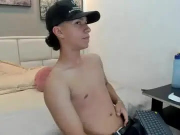 Chaturbate Watch Live Sex Cams of ricky_backus