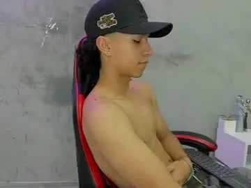 Chaturbate Best live sex cam show of ricky_backus