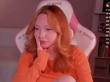Chaturbate Live Sex Cam of honeyautumn