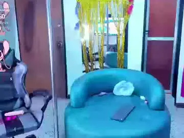 Chaturbate Live Sex Cam of philipp_jones