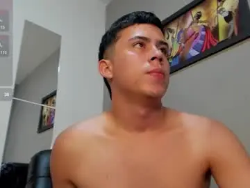 Chaturbate Live Sex Cam of mattiwsmorris_