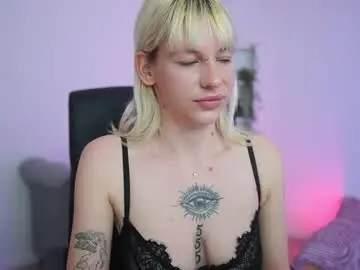 Chaturbate Free Live Porn of nadiatiger18