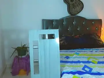 Chaturbate Best live sex cam show of _santi2