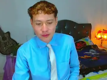 Chaturbate Adult Webcam of _santi2