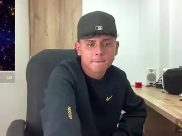 Chaturbate Live Porn of bob_pettersonn