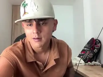 Chaturbate Adult Video Chat of bob_pettersonn