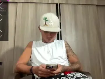 Chaturbate Adult Webcams of bob_pettersonn