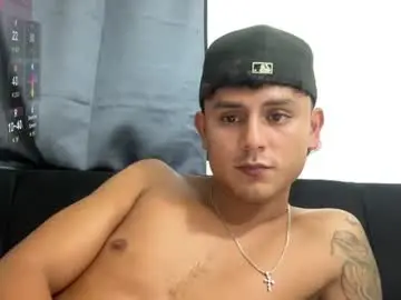 Chaturbate Free Porn Cam of bob_pettersonn