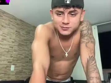 Chaturbate Live Sex Cam of bob_pettersonn