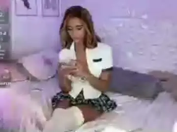 Chaturbate Live Sex Cam of lanadel_hilton