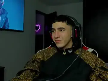 Chaturbate Live Sex Cam of naranjo_seb