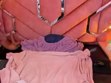 Chaturbate Live Sex of mysticdoll_