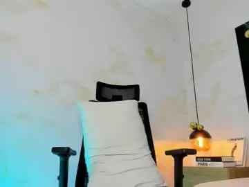 Chaturbate Watch Live Sex Cams of luna_stanford