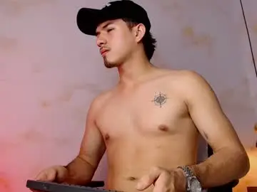 Chaturbate Free Live Porn of luna_stanford