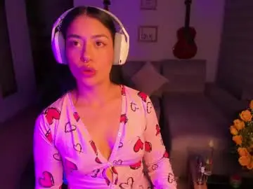 Chaturbate Live Sex Cam of officialvirgogoddess