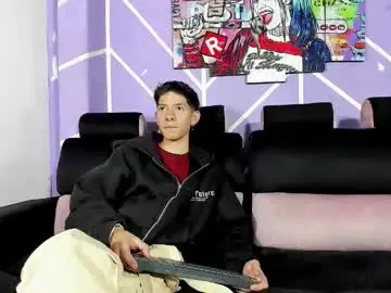 Chaturbate Best live sex cam show of alexandluke1