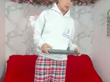 Chaturbate Free Porn Cam of alexandluke1