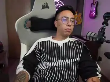 Chaturbate Nude Webcam of bigxboy96