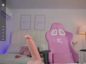 Chaturbate Watch Live Sex Cams of cristal_bunny