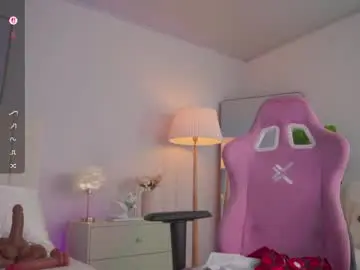 Chaturbate Watch Live Sex Cams of cristal_bunny