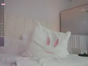 Chaturbate Nude Webcam of cristal_bunny