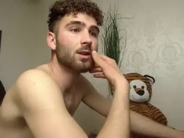 Chaturbate Watch Live Sex Cams of kyloeast