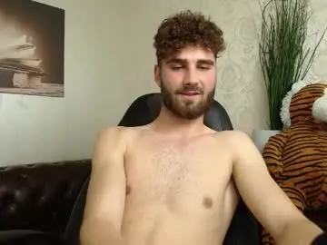 Chaturbate Live Sex Cam of kyloeast