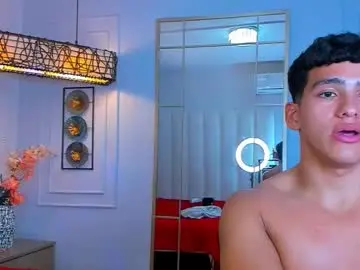 Chaturbate Adult Webcam of hotcrew_