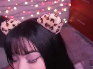 Chaturbate Nude Webcam of maddisrock