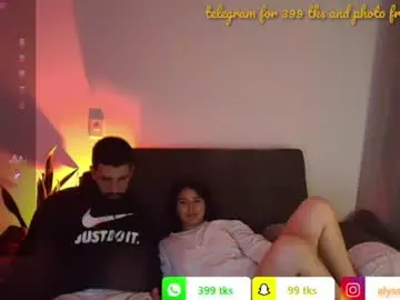 Chaturbate Free Live Porn of alyssia_wolds_1