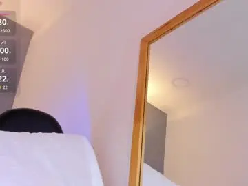 Chaturbate Live Sex Cam of selena_monroy