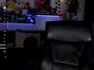 Chaturbate Free Porn Cam of twinkpartyuncut