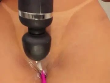 Chaturbate Nude Webcam of wandathompson_