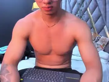 Chaturbate Adult Video Chat of axxel_men
