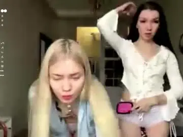 Chaturbate Free Live Porn of blue_bow