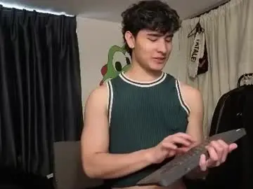 Chaturbate Live Sex Cam of j_u_p_i_t_e_r