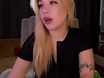 Chaturbate Best live sex cam show of maksisisia